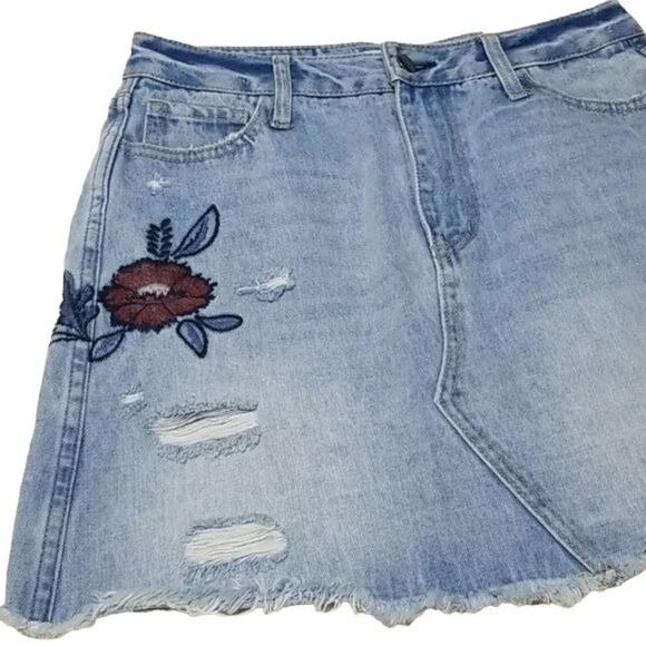 NWT Altar'd State Denim Embroidered Mini Skirt - Picture 3 of 5